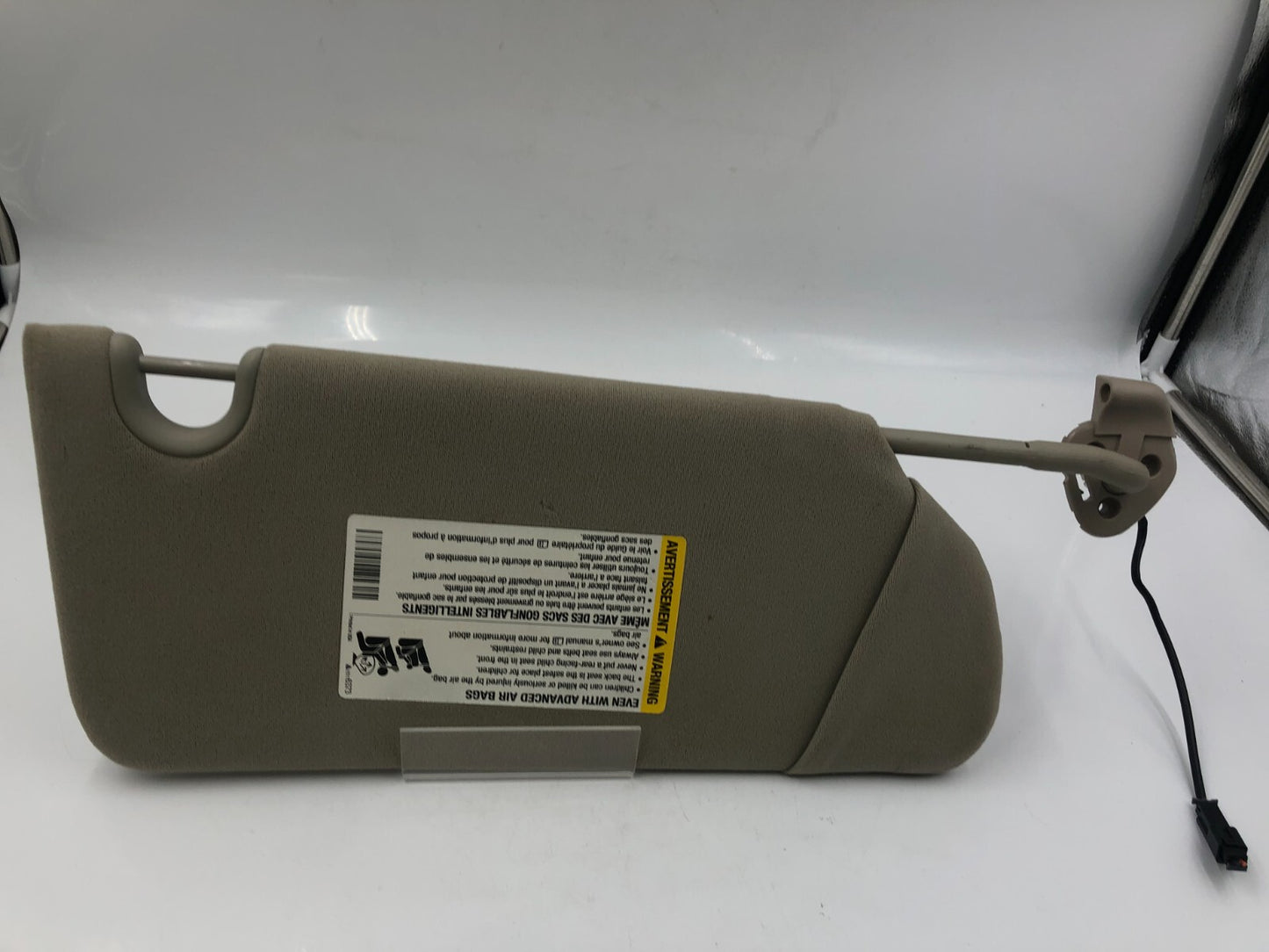 2006-2007 Cadillac DTS Driver Sun Visor Beige Illuminated OEM B02B03025