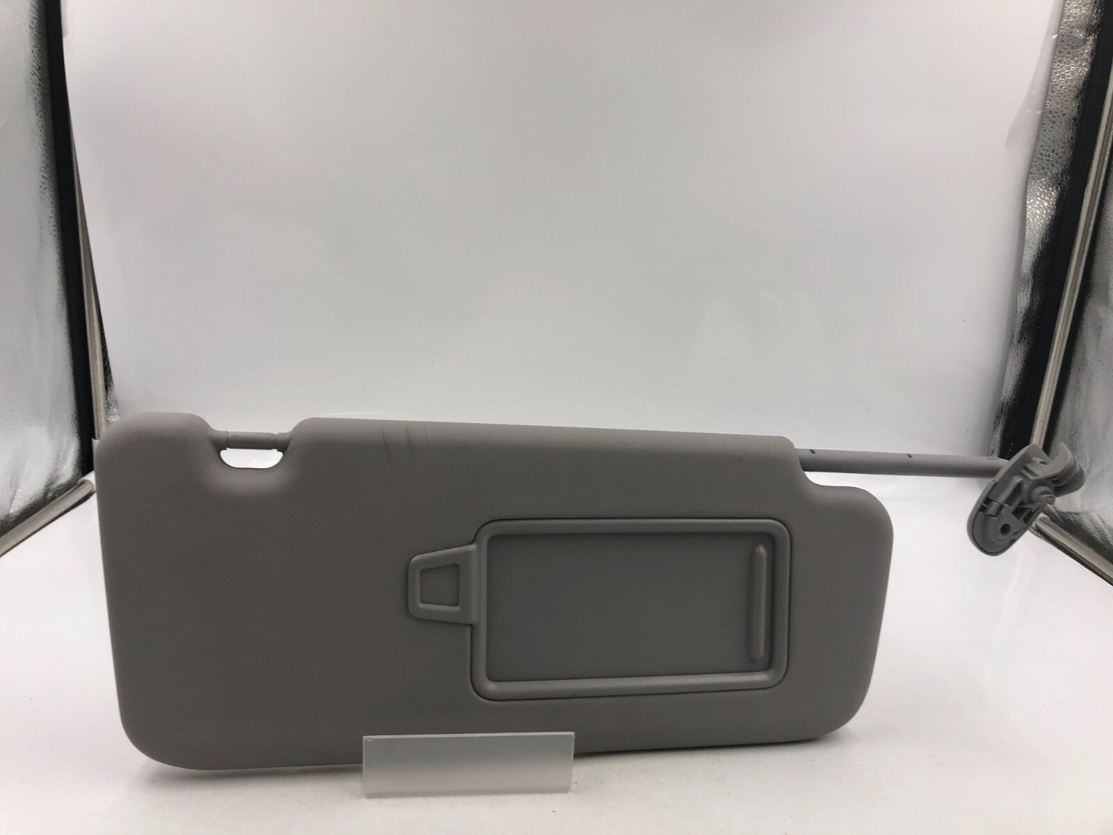2018-2019 Hyundai Kona Passenger Sun Visor Gray Illuminated OEM A01B23010