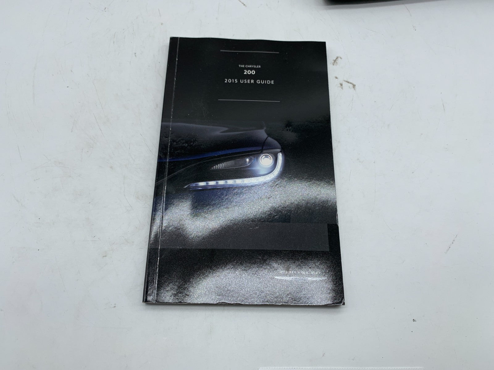2015 Chrysler 200 Owners Manual with Case OEM C02B50024
