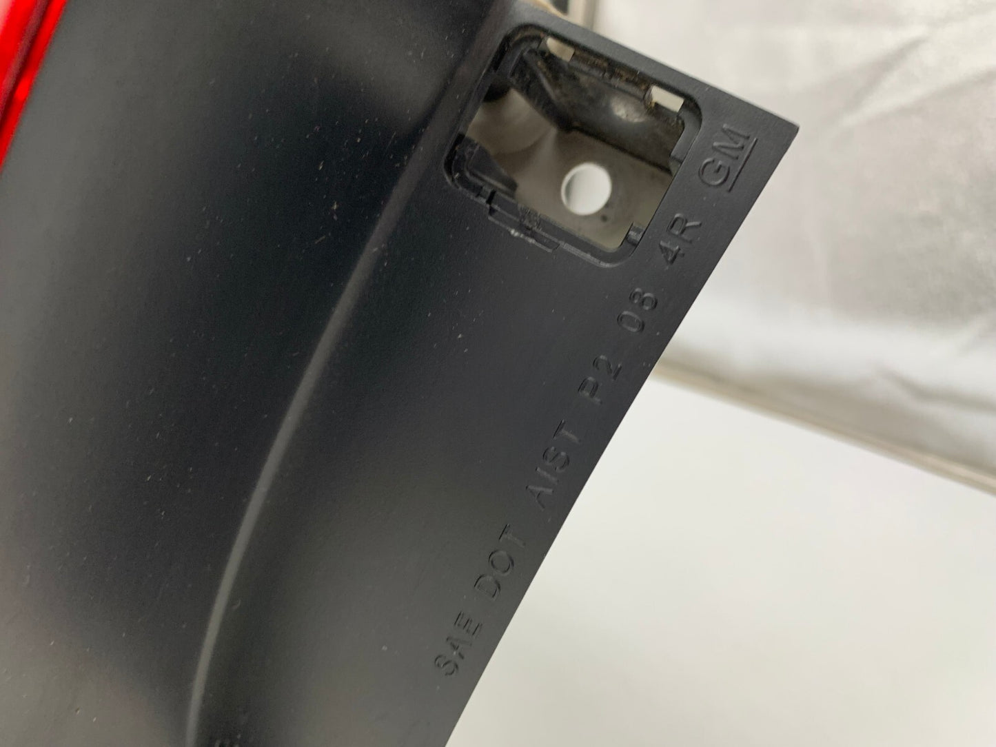 2008-2012 Buick Enclave Passenger Side Tail Light Taillight OEM A01B25026