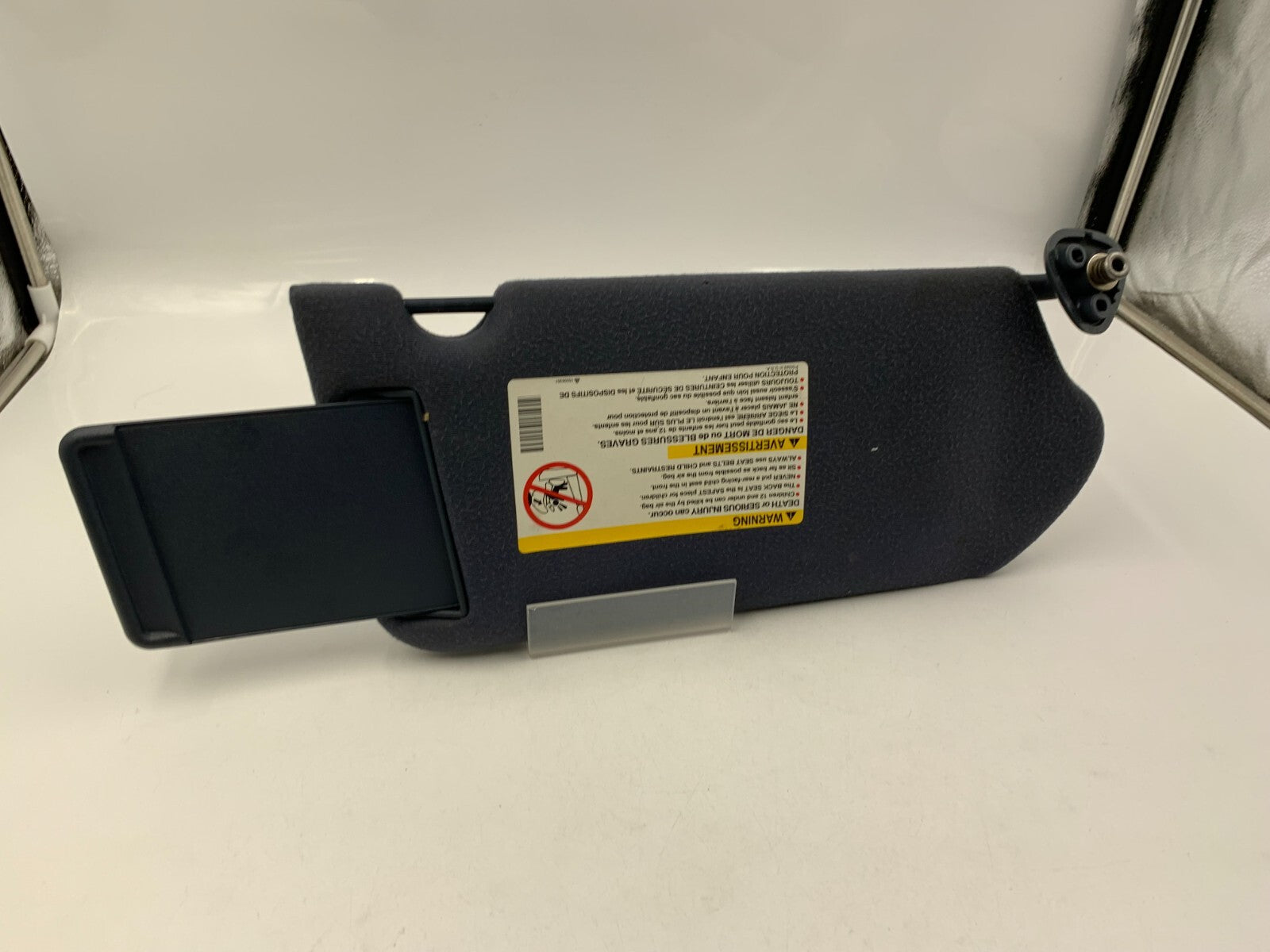 2000-2005 Chevrolet Impala Driver Sun Visor Blue Illumination OEM A02B35093