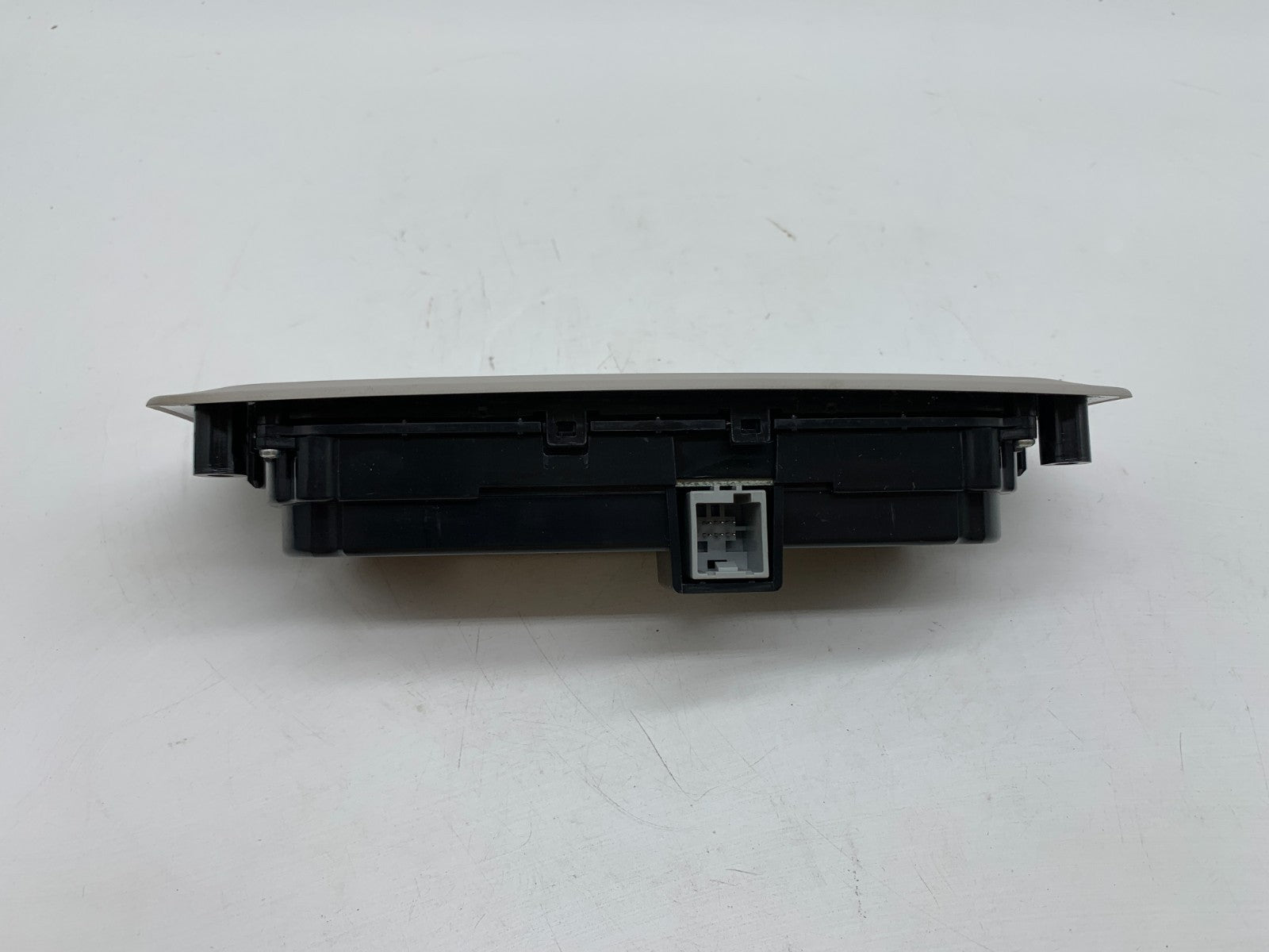 2017-2021 Chrysler Pacifica Rear Climate Control AC Heater Unit OEM D03B32007