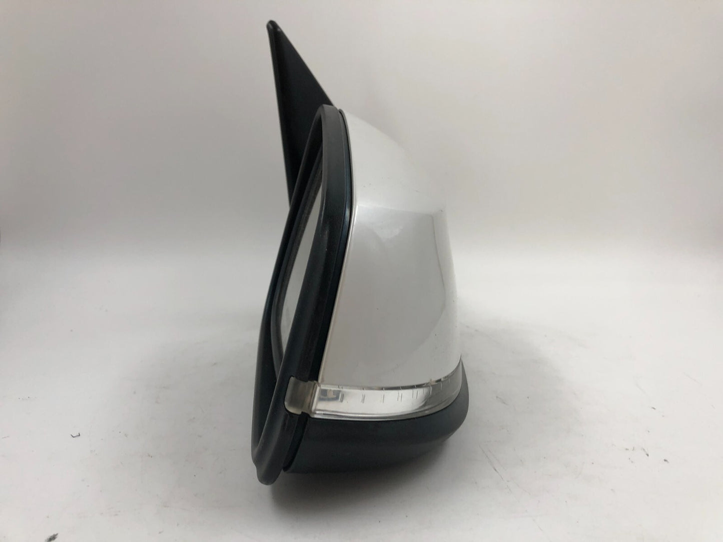 2013-2015 BMW X1 Passenger Side View Power Door Mirror Silver OEM C03B54004