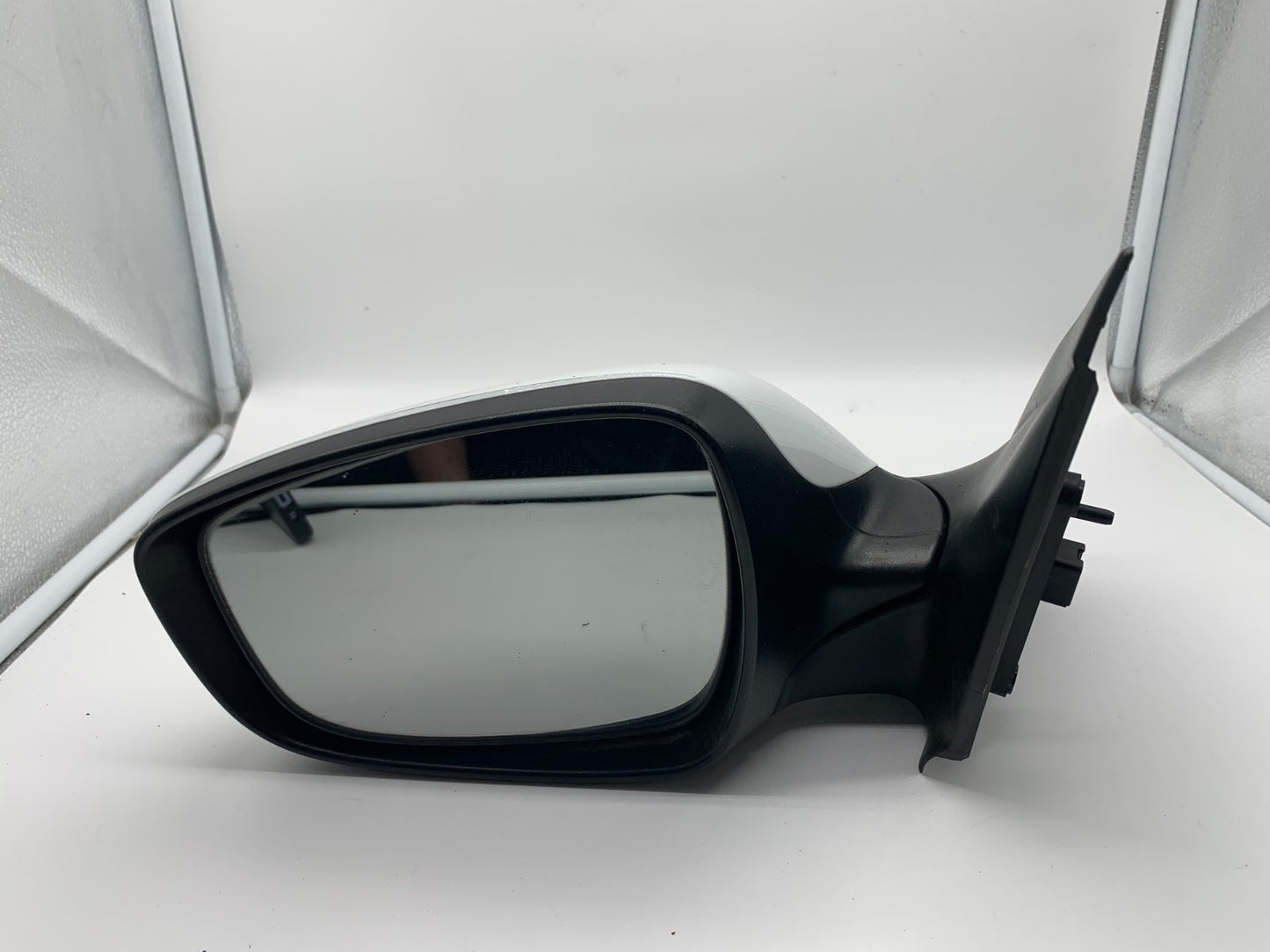 2012-2017 Hyundai Accent Driver Side View Power Door Mirror White OEM C03B69015