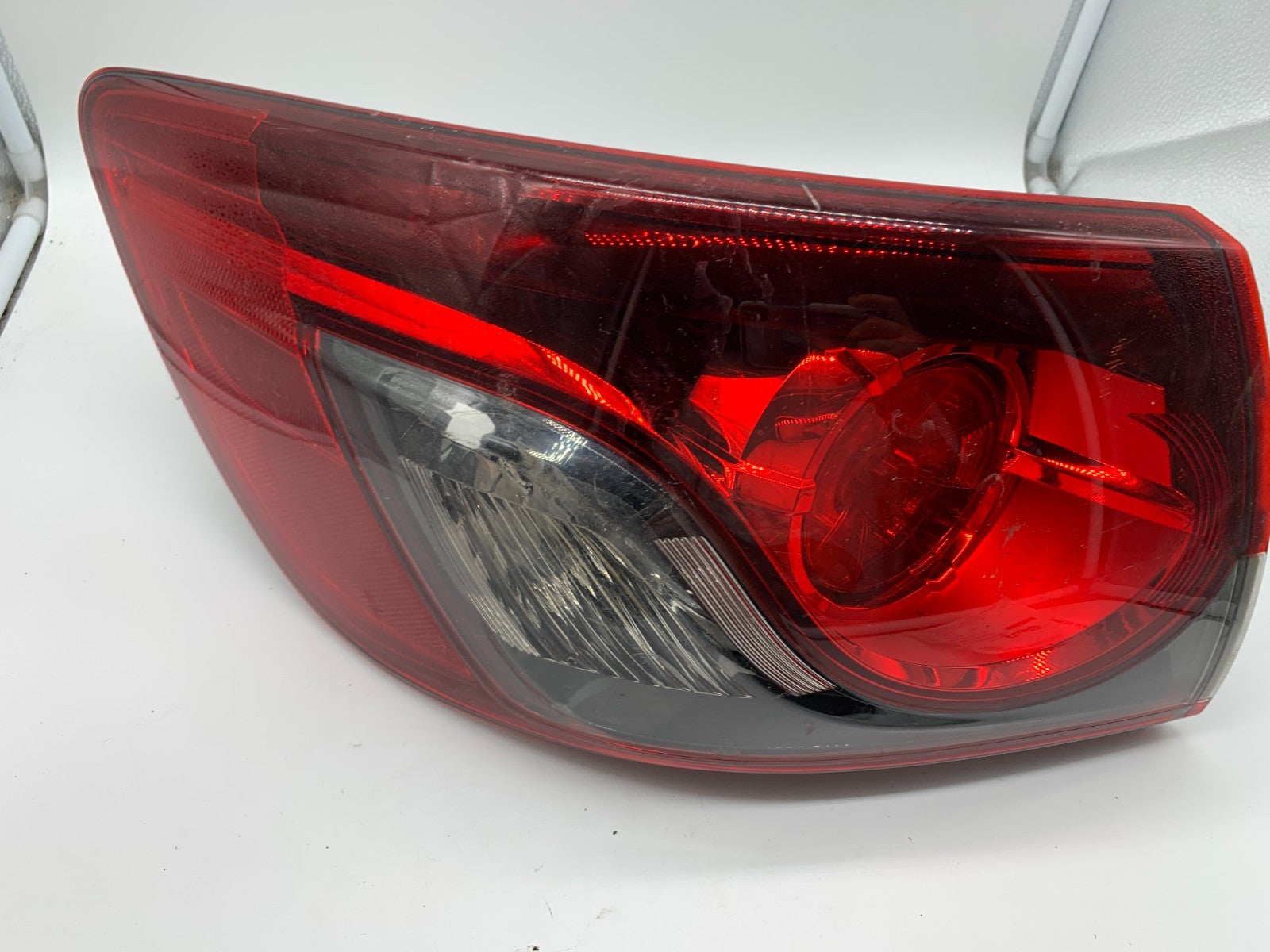 2013-2015 Mazda CX9 CX-9 Driver Tail Light Taillight Lamp OEM D03B66004