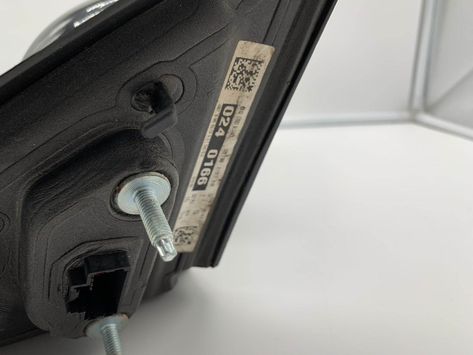 2016-2018 Ford Explorer Passenger Side View Power Door Mirror Black C03B06005