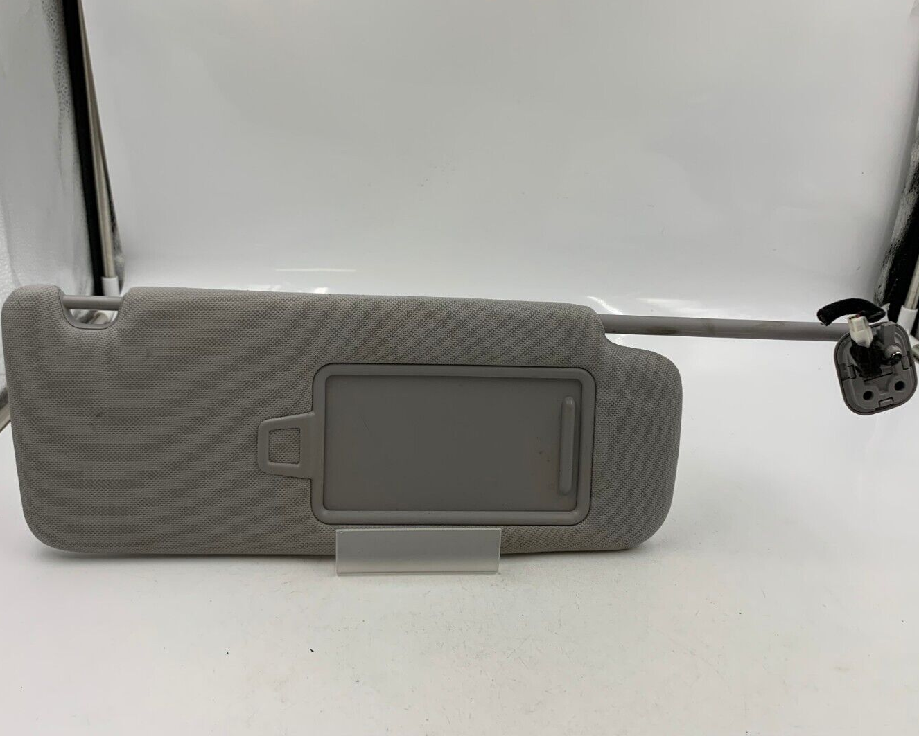 2015-2019 Hyundai Sonata Passenger Sun Visor Gray Illuminated OEM B03B49026