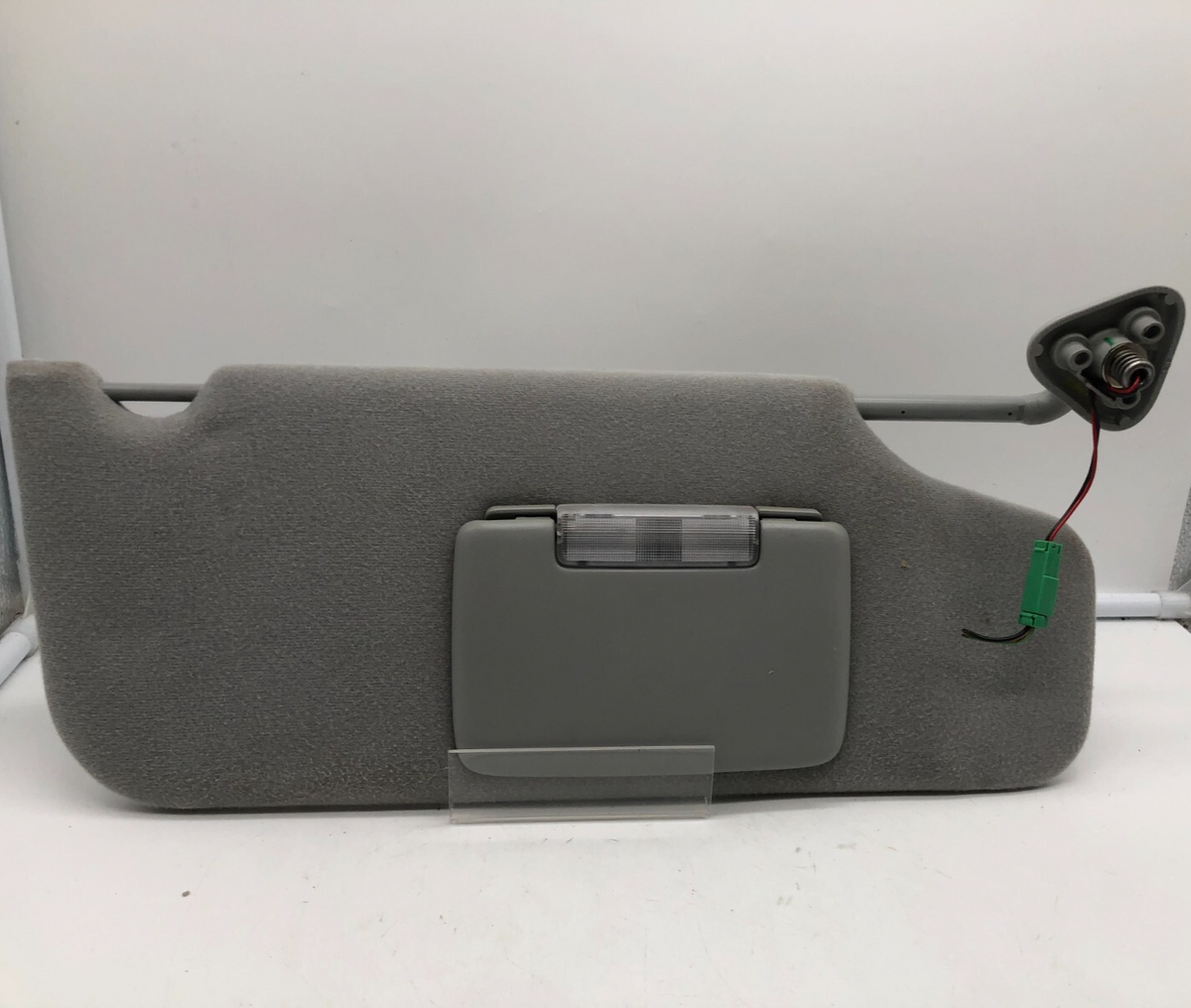 2005-2007 Ford Five Hundred Passenger Sun Visor Gray Illuminated OEM D02B01054