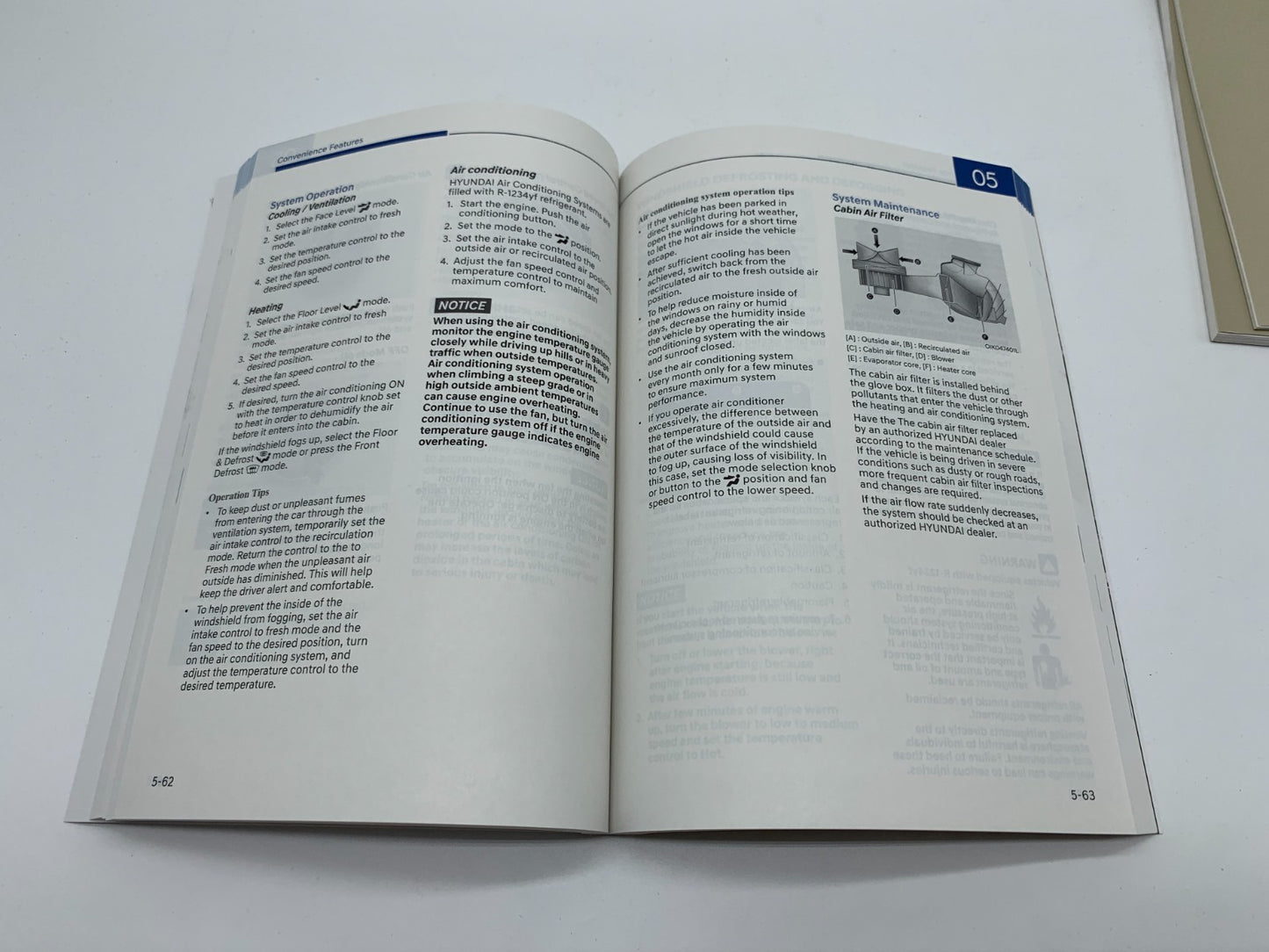 2022 Hyundai Venue Owners Manual Set OEM D02B15031