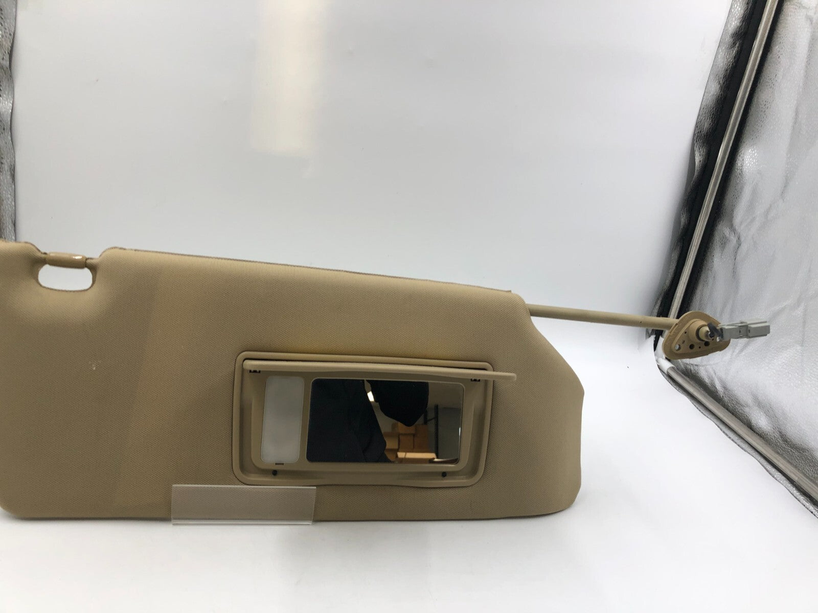 2006-2010 Honda Odyssey Passenger Sun Visor Brown Illuminated OEM C04B66001