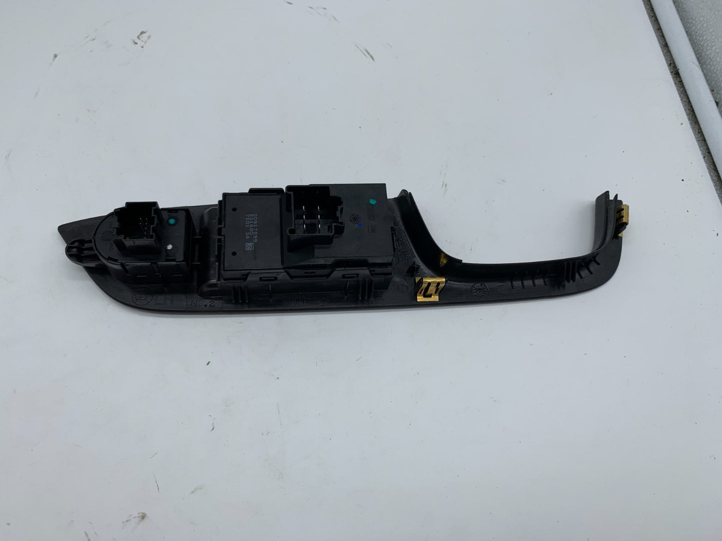 2010-2017 Chevrolet Equinox Master Power Window Switch OEM D02B70016