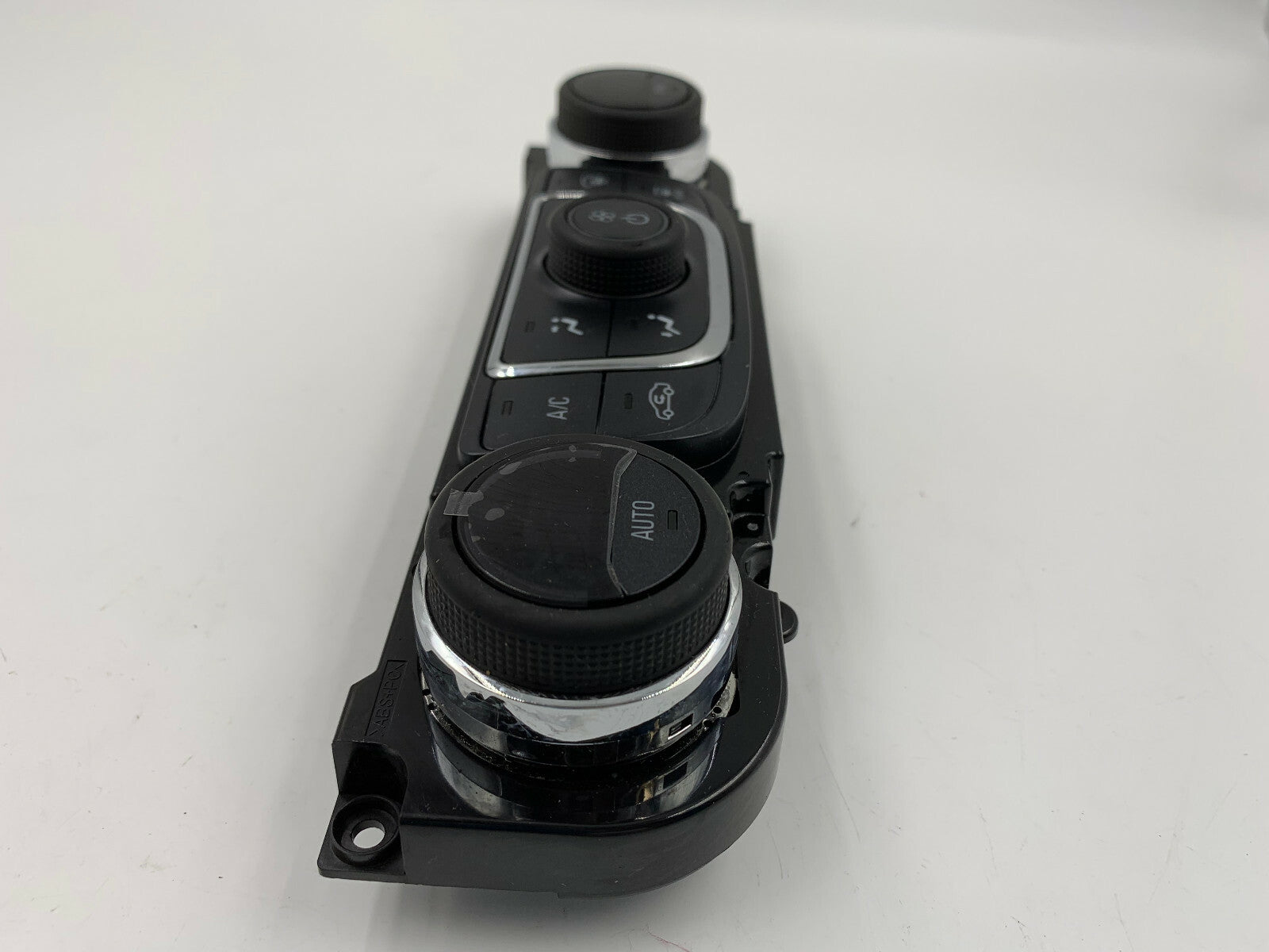 2014 Chevrolet Impala AC Heater Climate Control Unit OEM E01B24006