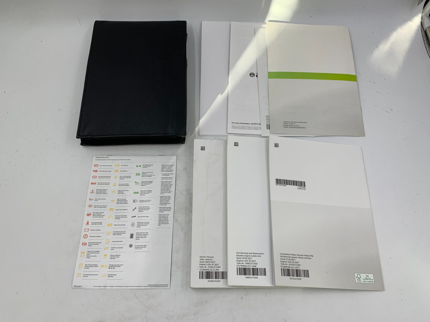 2018 Volkswagen Jetta GLI Owners Manual Set with Case OEM C03B67010