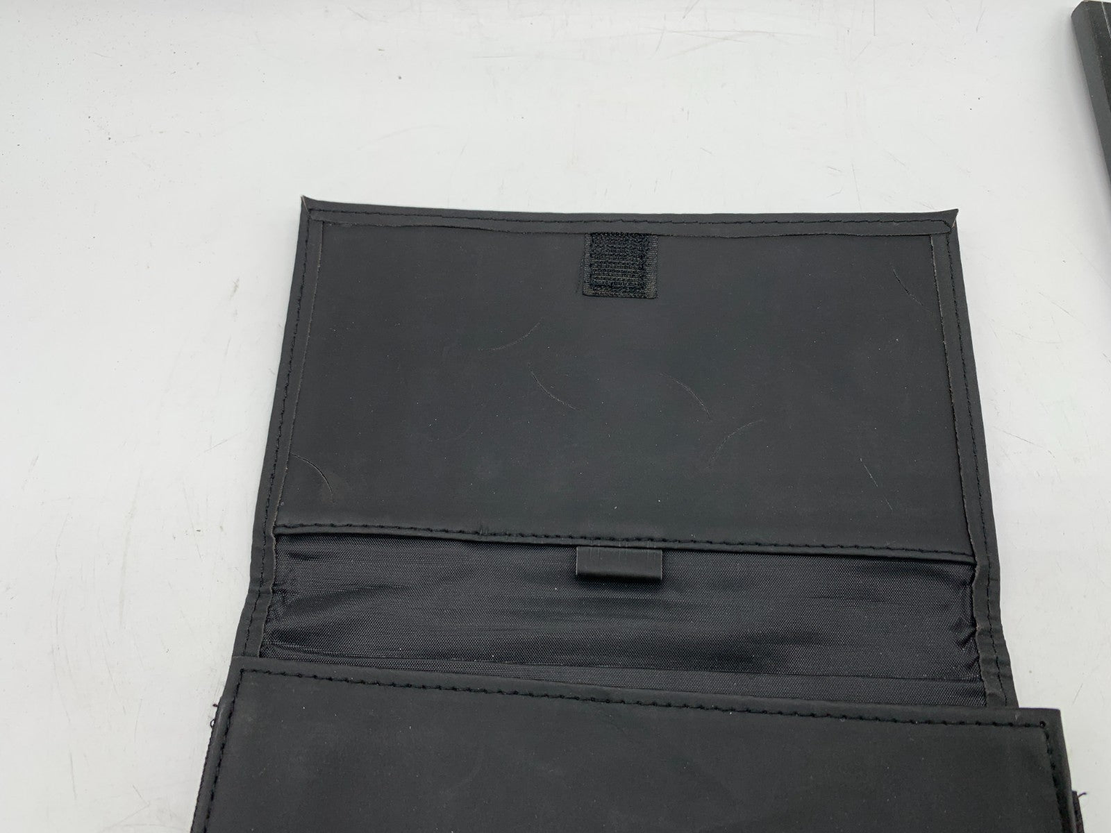 2015 Chrysler 200 Owners Manual with Case OEM C02B50024