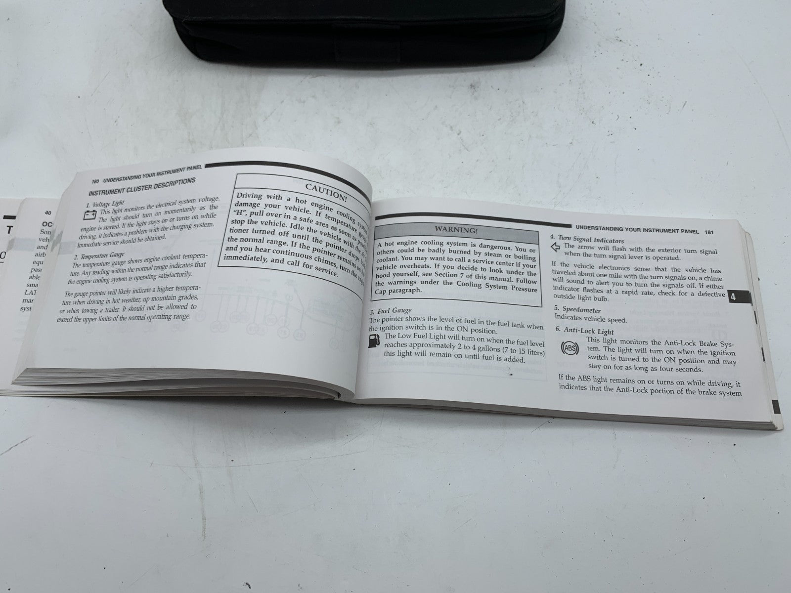 2007 Chrysler Pacifica Owners Manual with Case OEM D01B03009