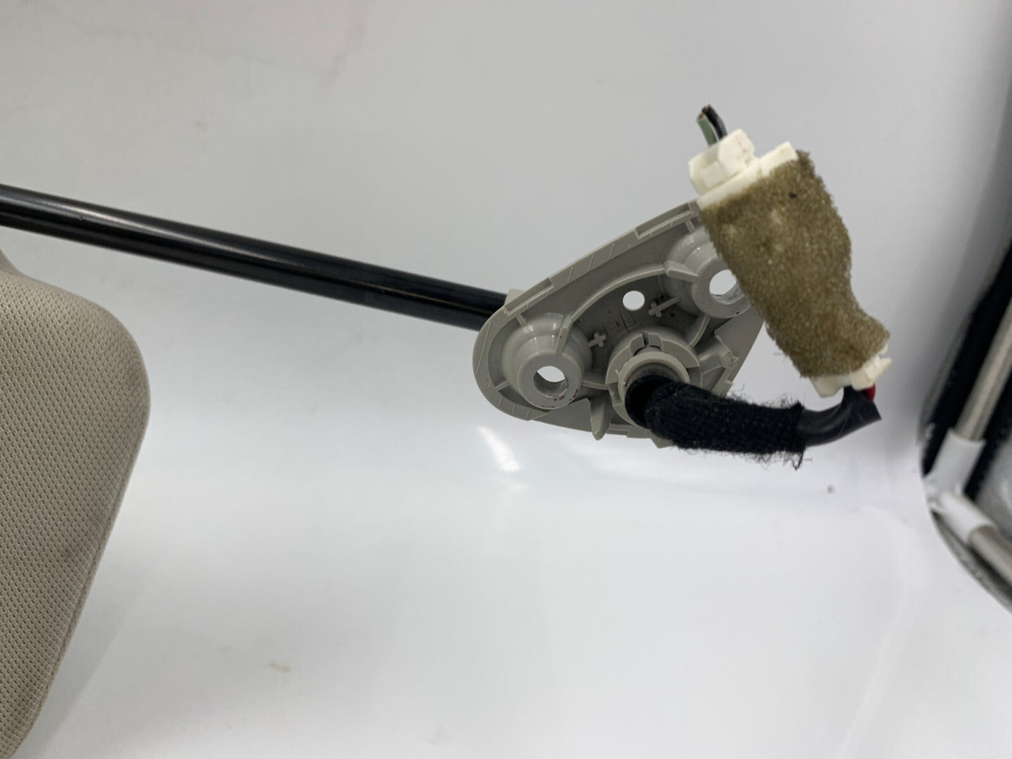 2015-2023 Subaru Legacy Passenger Sun Visor Beige Illuminated OEM B04B26022