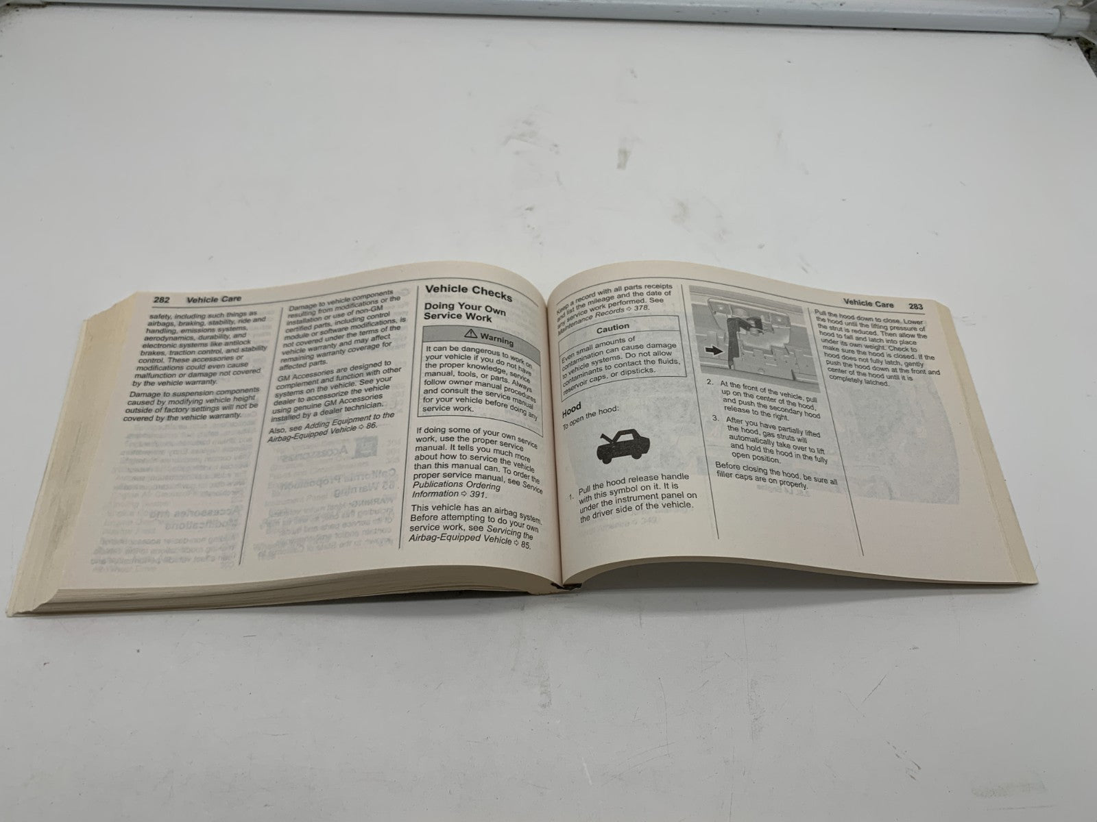 2017 GMC Acadia Owners Manual Set OEM B04B25009