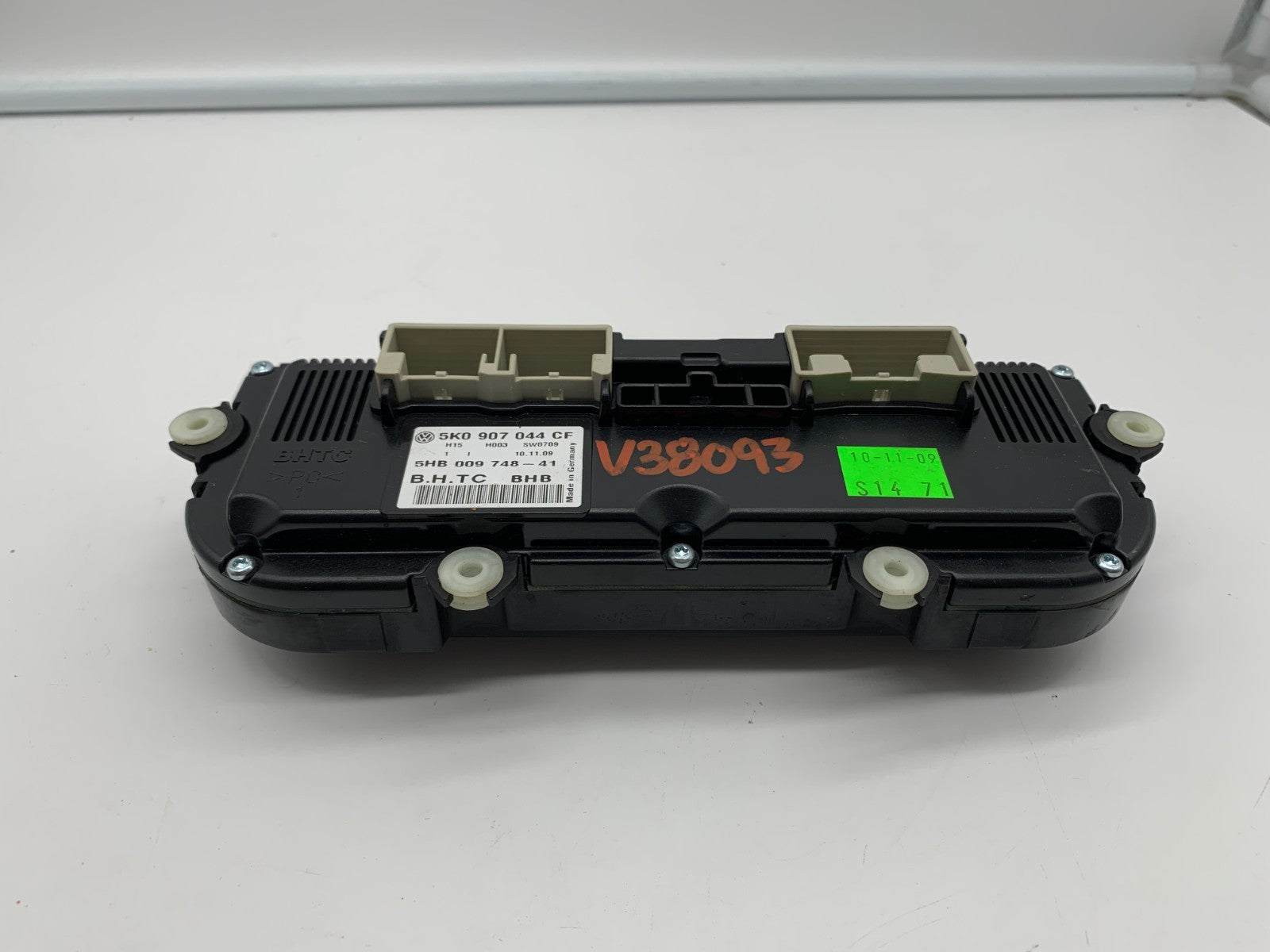 2009-2010 Volkswagen EOS AC Heater Climate Control Unit OEM C01B24024