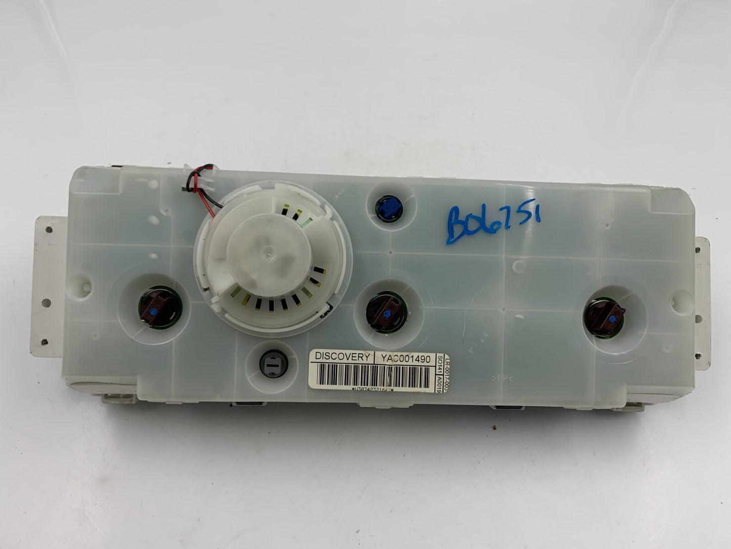 2003-2004 Land Rover Discover Speedometer Instrument  104860 Miles OEM B02B01034