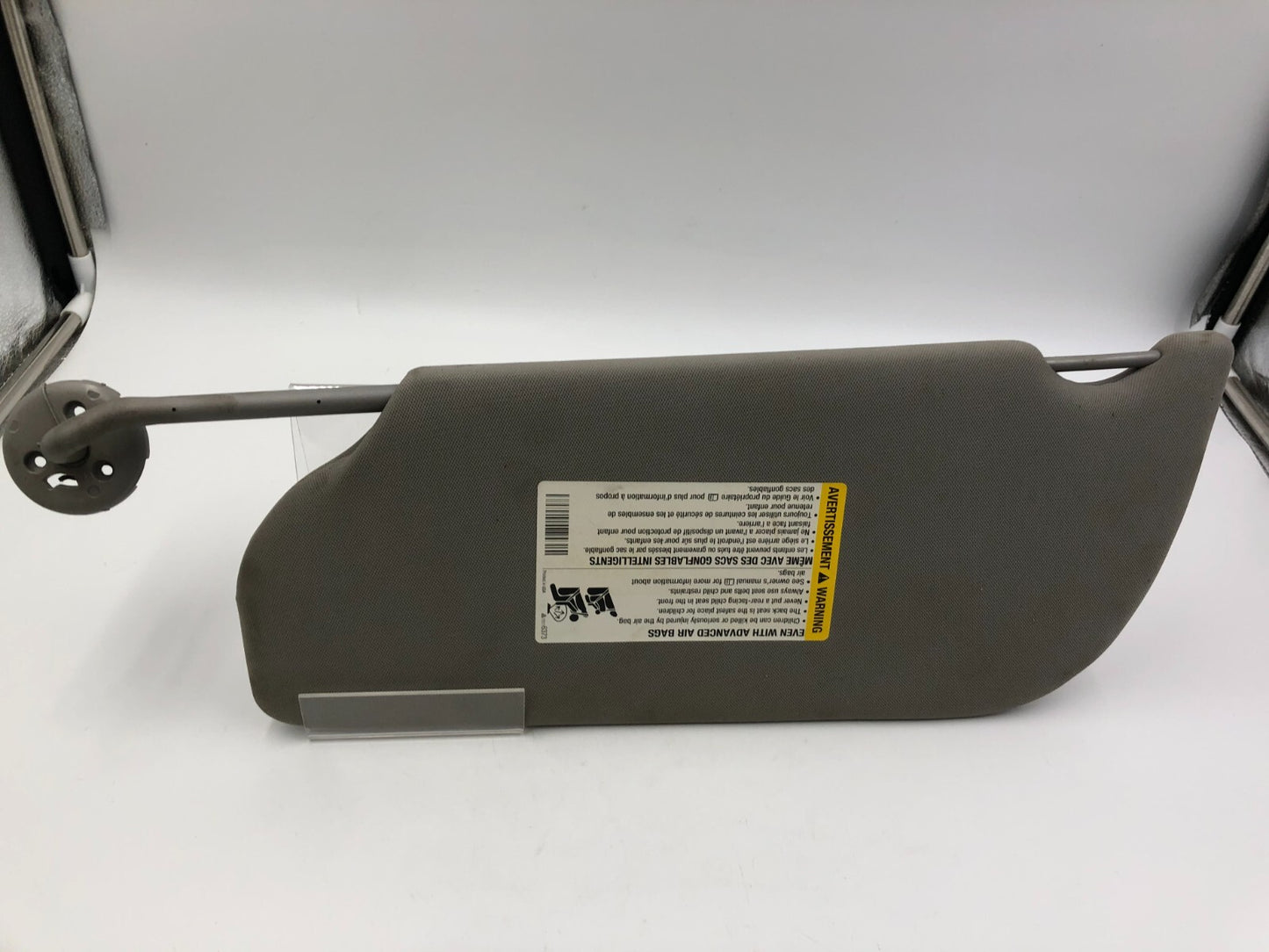 2005-2009 Chevrolet Uplander Passenger Sun Visor Gray OEM C04B66002