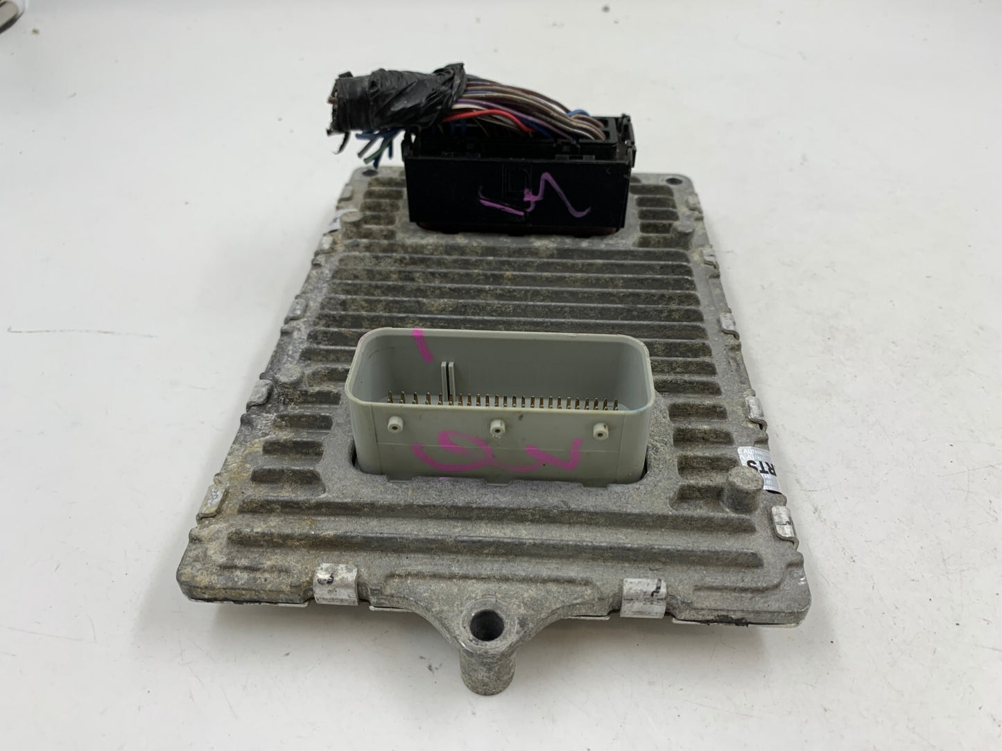 2013 Chrysler 200 Engine Control Module ECU ECM OEM B04B35005