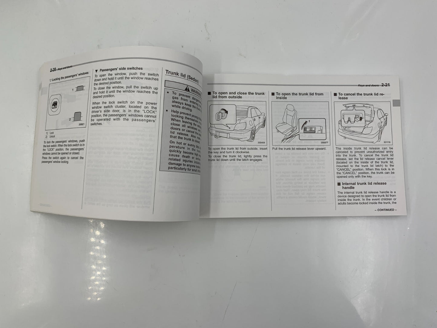 2007 Subaru Impreza Owners Manual with Case OEM