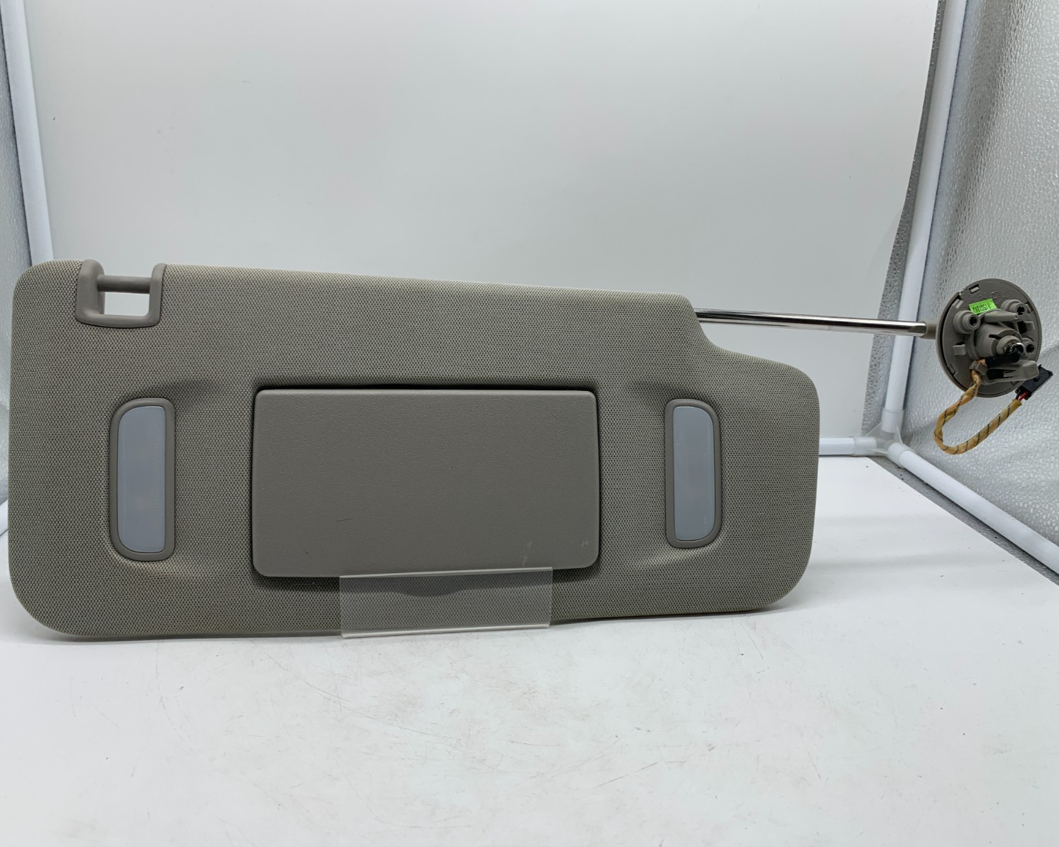 2013-2021 Buick Encore Passenger Sun Visor Gray Illuminated OEM A02B48072