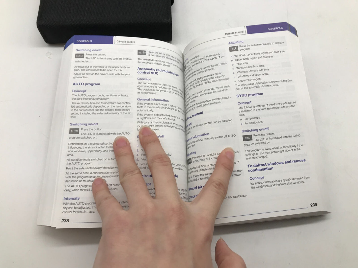 2020 BMW X3 Owners Manual Set with Case OEM C04B62008