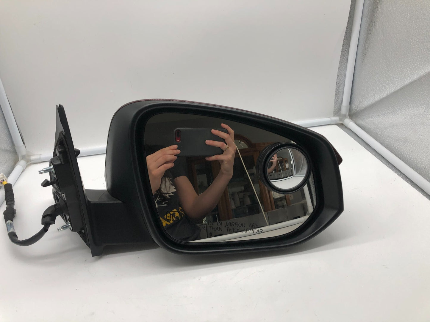 2014-2019 Toyota Highlander Passenger Side Power Door Mirror Red OEM D03B62007