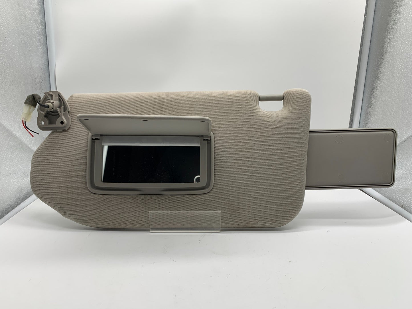 2013-2018 Nissan Pathfinder Driver Sun Visor Illumination Gray OEM C01B51013