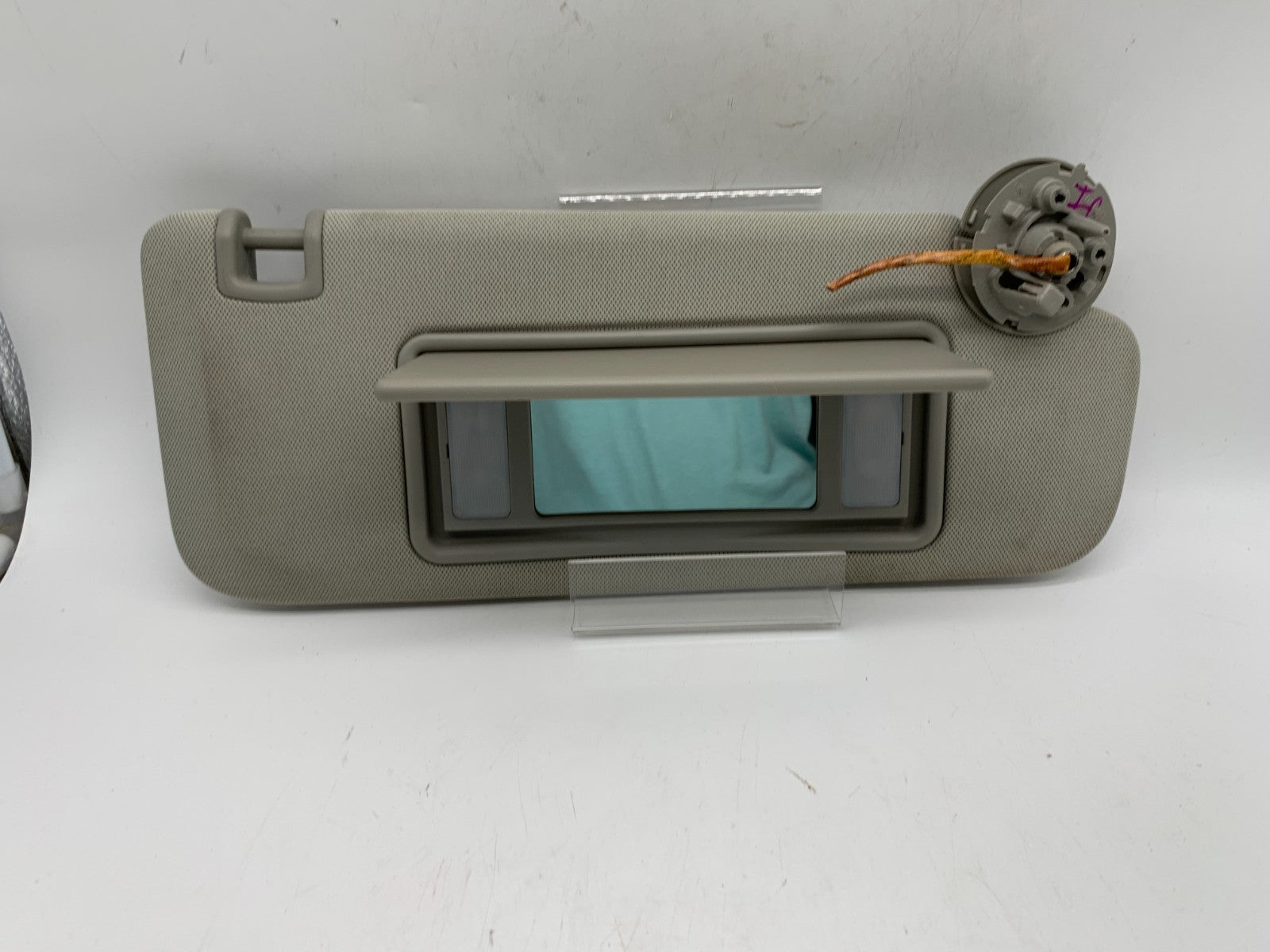 2013-2016 Chevrolet Malibu Passenger Sun Visor Gray Illuminated OEM A04B42006