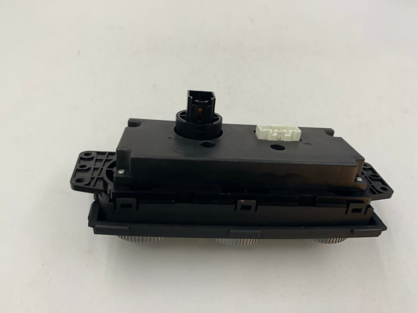 2009-2013 Mazda 6 AC Heater Climate Control Unit OEM B02B39044