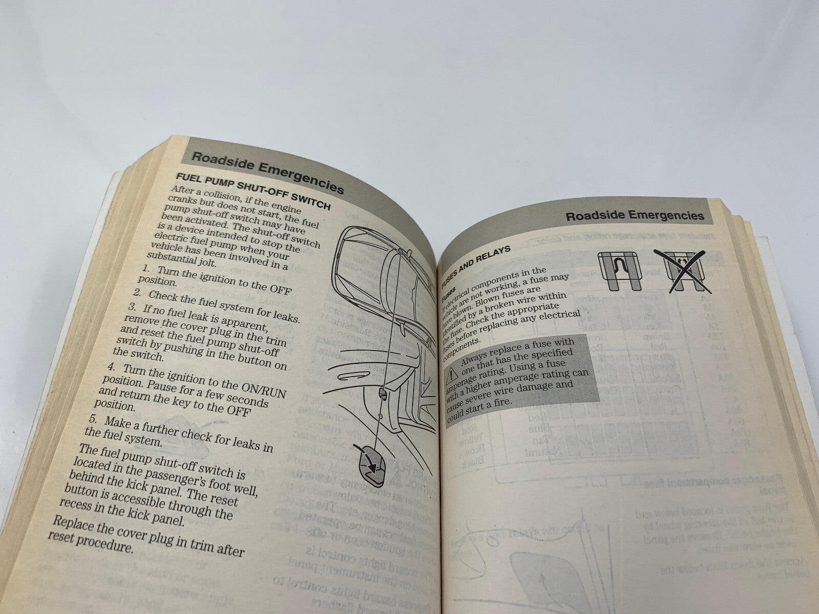 2002 Ford Focus Owners Manual OEM D03B36055