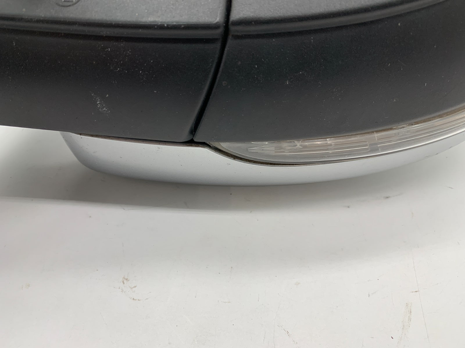 2009-2012 Volkswagen CC Passenger Side View Power Door Mirror Silver A01B08064