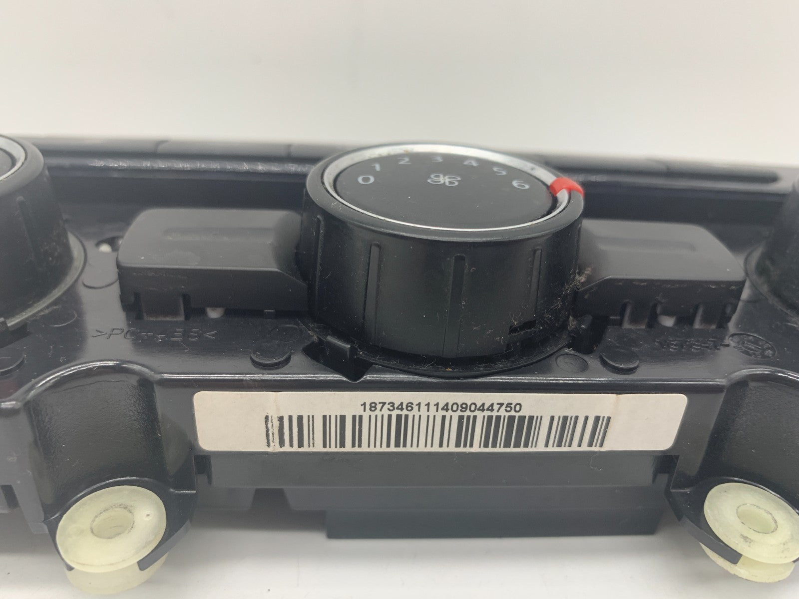 2013-2015 Volkswagen Passat Dual Zone Climate Control AC Heater Heated Seats OEM