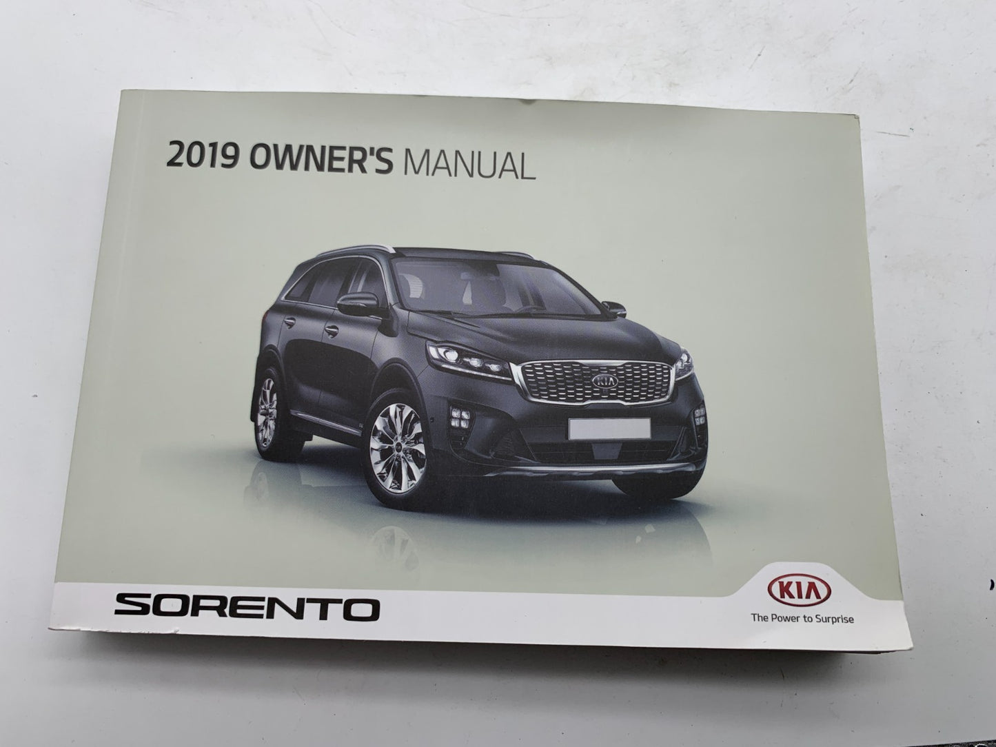 2019 Kia Sorento Owners Manual Set with Case OEM A04B01005