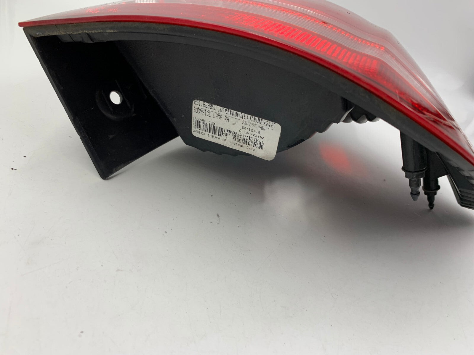 2009-2011 Dodge Journey Passenger Side Tail Light Taillight OEM E03B69005