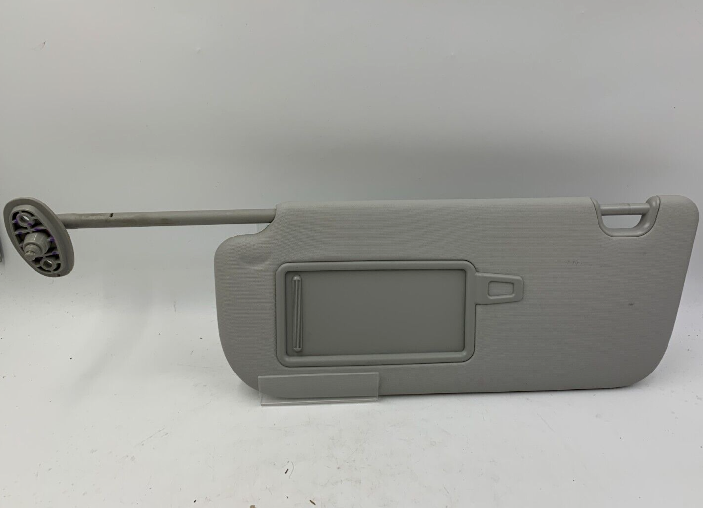 2014-2019 Kia Soul Driver Sun Visor Illuminated Gray OEM C02B12068