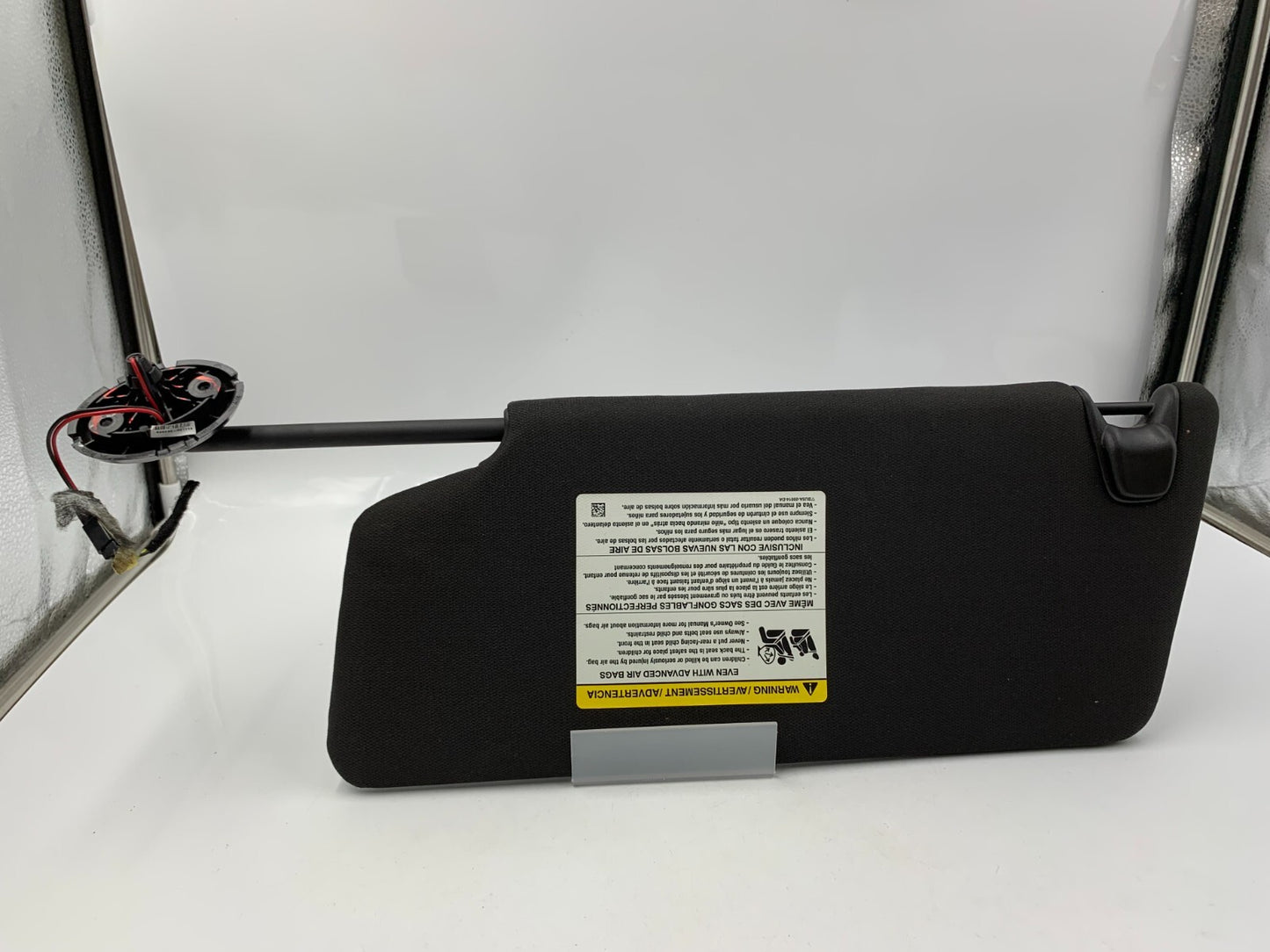 2011-2015 Ford Explorer Passenger Sun Visor Illuminated Black OEM C04B41012