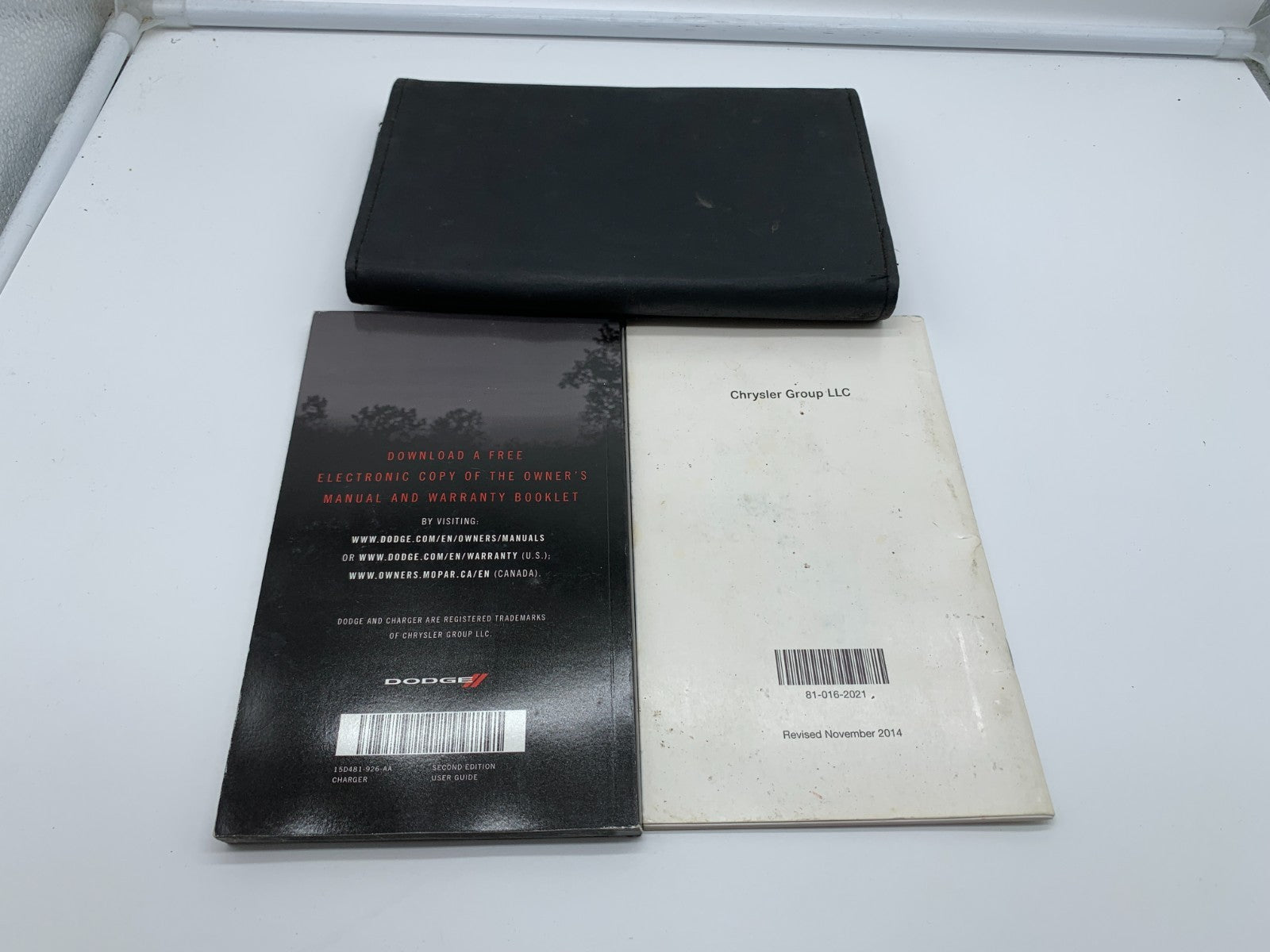 2015 Dodge Charger Owners Manual Set with Case OEM B03B35092