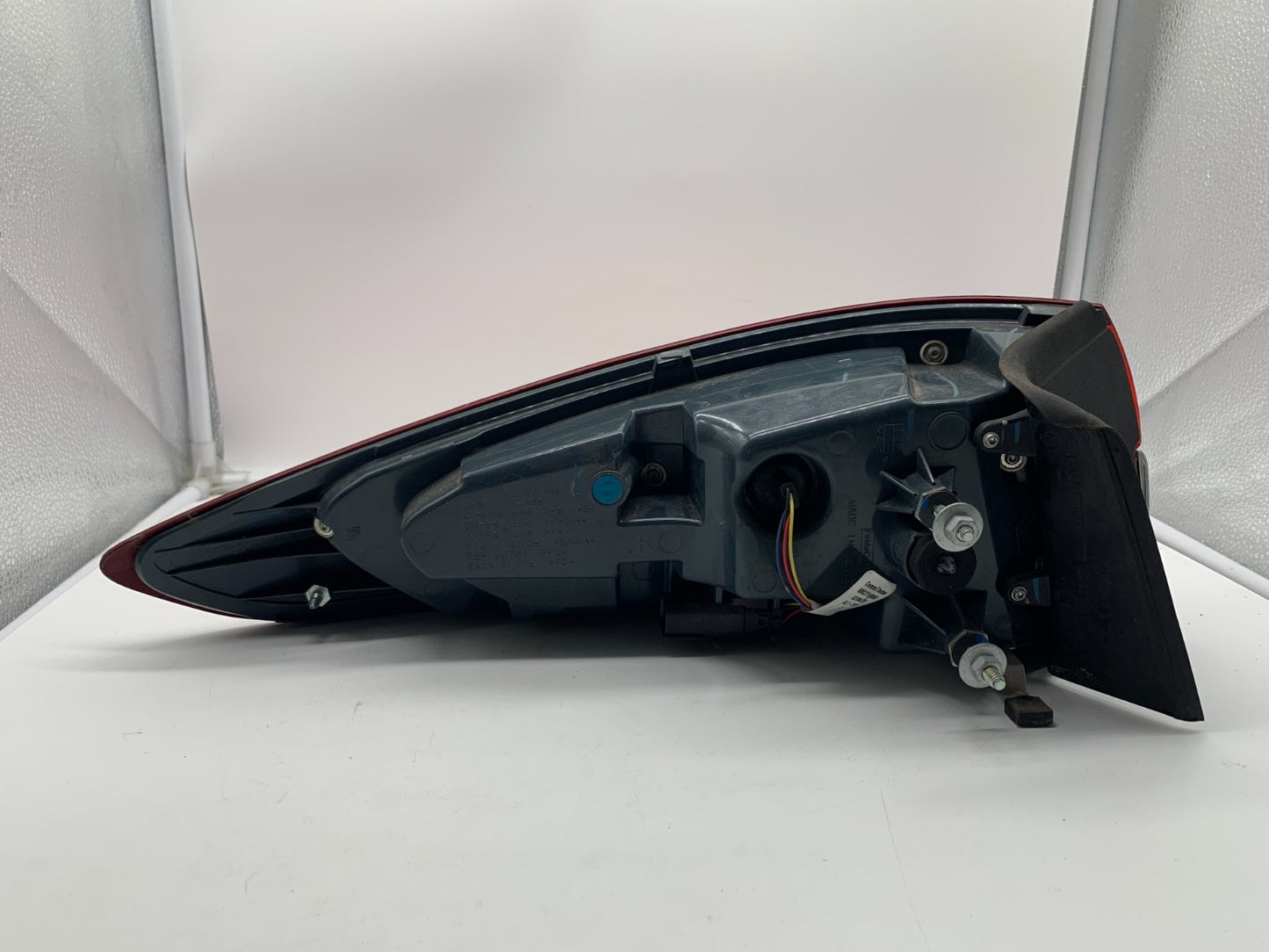 2017-2020 Ford Fusion Passenger Side Tail Light Taillight OEM B03B21022
