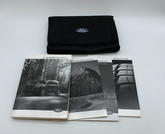 2017 Ford Explorer Owners Manual Set with Case OEM C02B07010