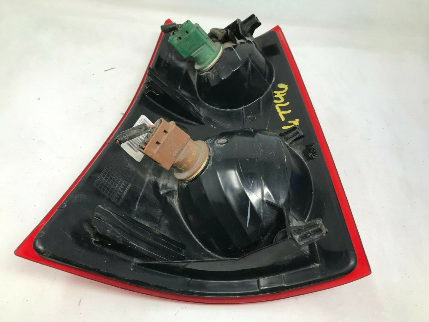 2001-2005 Ford Explorer Passenger Side Tail Light Tailight OEM B03B10003