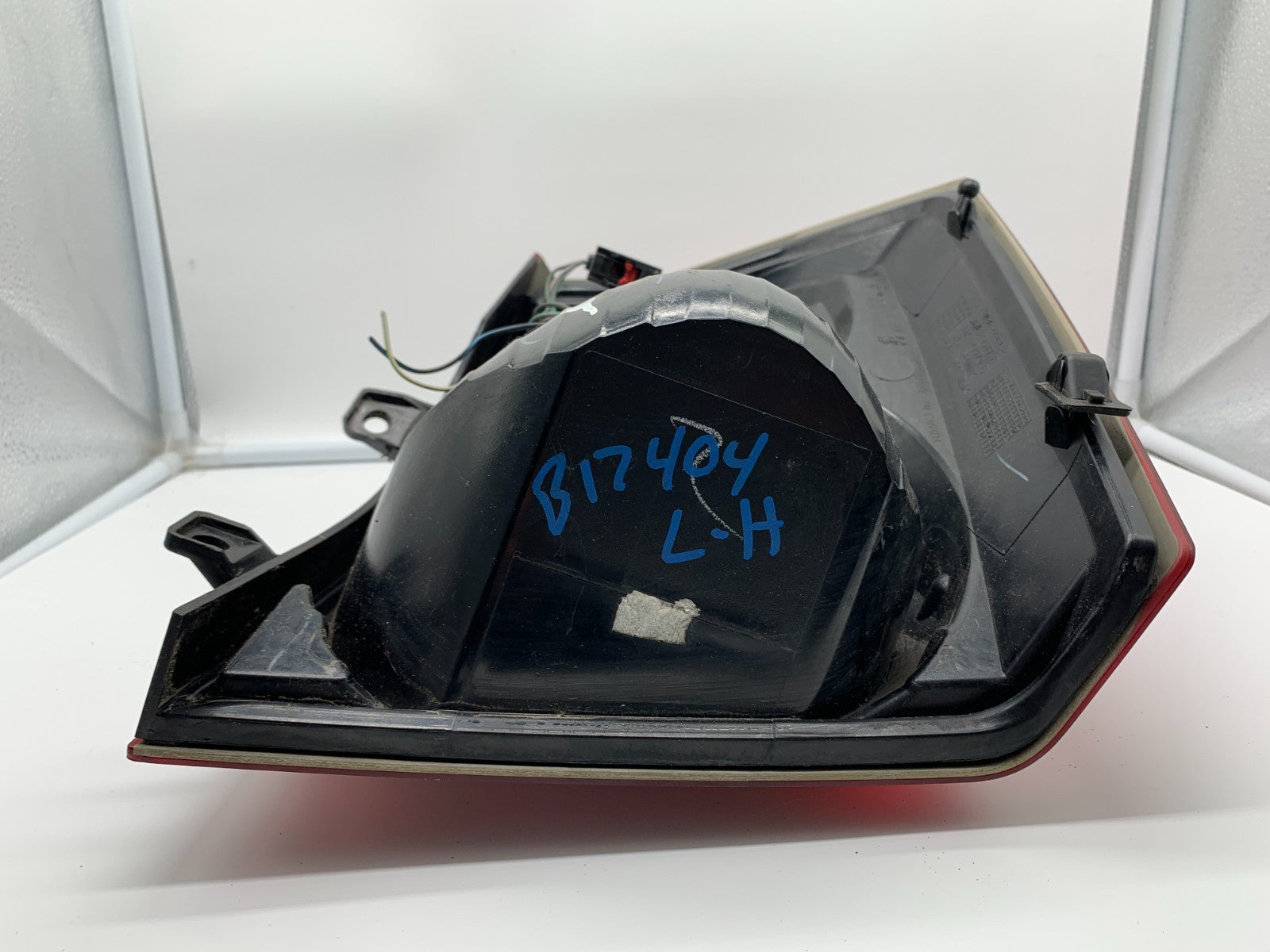 2008-2012 Dodge Caliber Driver Side Tail Light Taillight OEM B02B56002