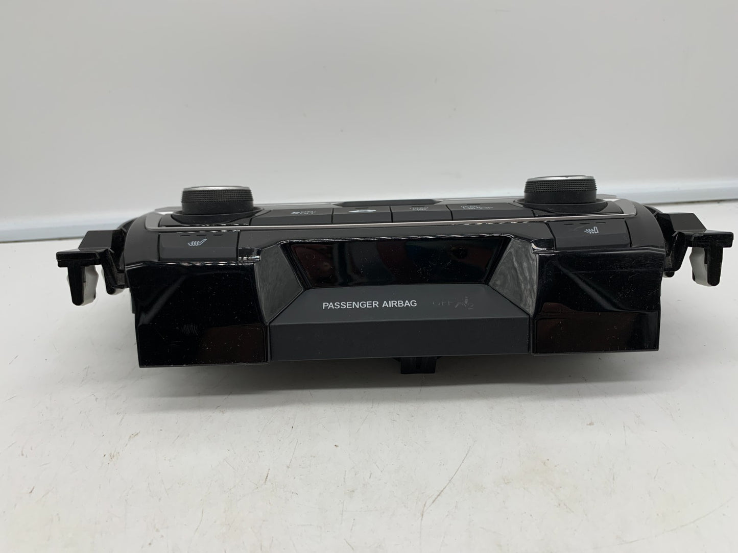 2016-2018 Honda Civic Climate Control AC Heater Unit OEM E01B03063