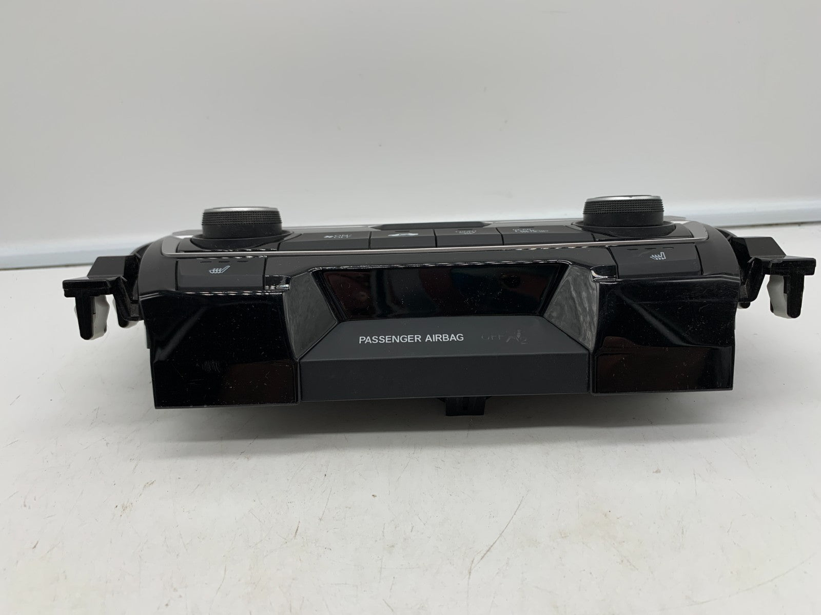 2016-2018 Honda Civic Climate Control AC Heater Unit OEM E01B03063