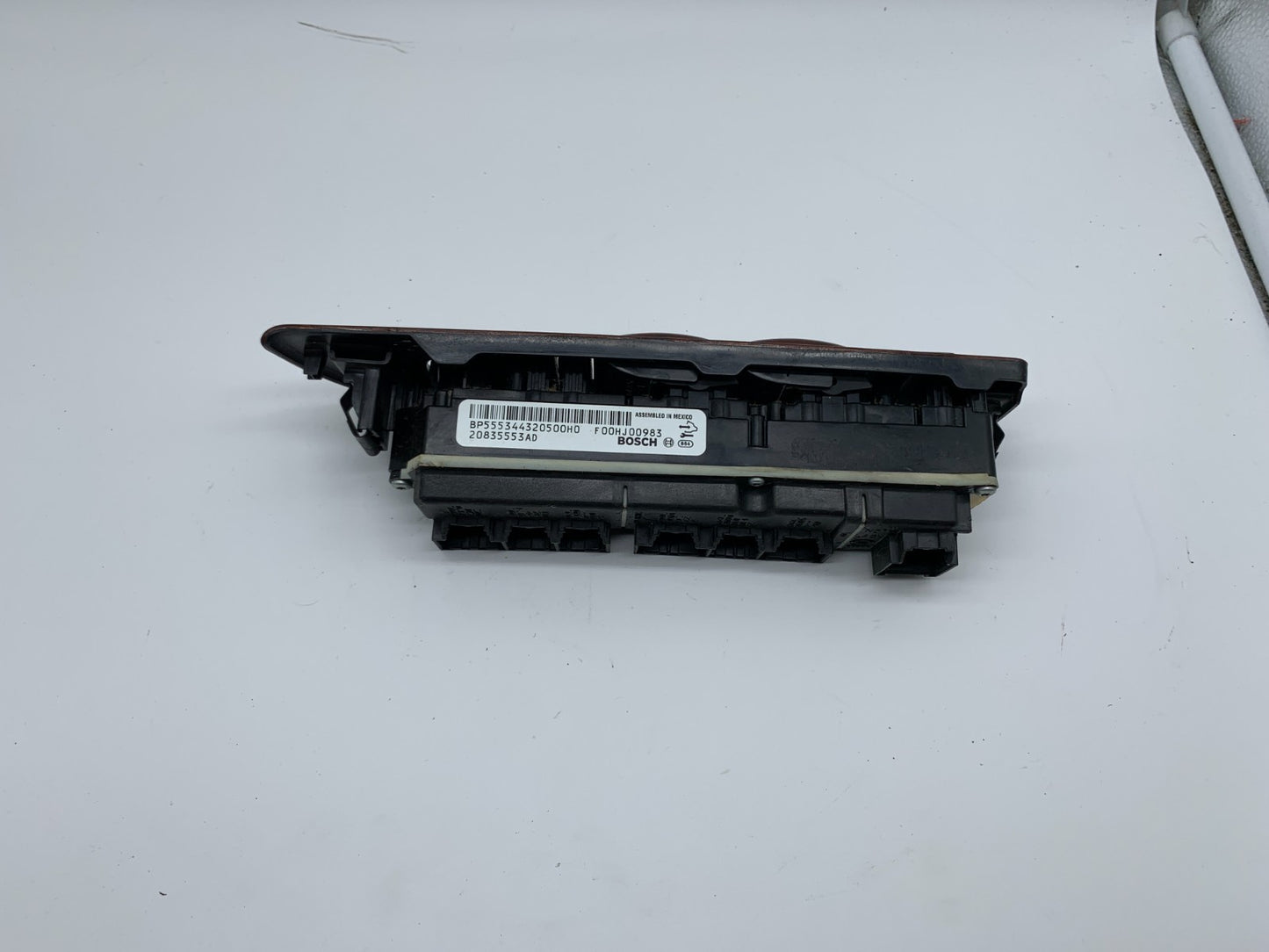 2007-2014 Chevrolet Tahoe Master Power Window Switch OEM B03B54007