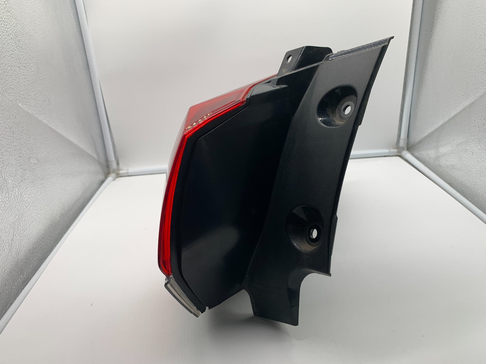 2017-2019 Nissan Rogue Driver Side Tail Light Taillight OEM B03B22052