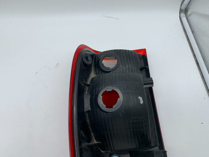 2001-2005 Ford Ranger Passenger Side Tail Light Tailight OEM D02B68001