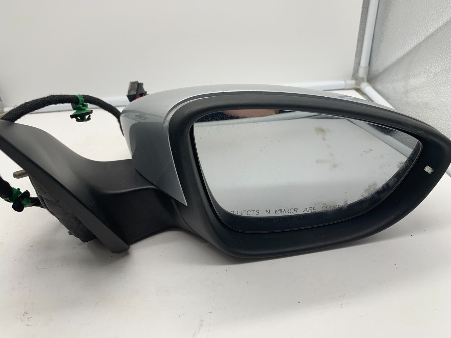 2009-2012 Volkswagen CC Passenger Side View Power Door Mirror Silver OEM